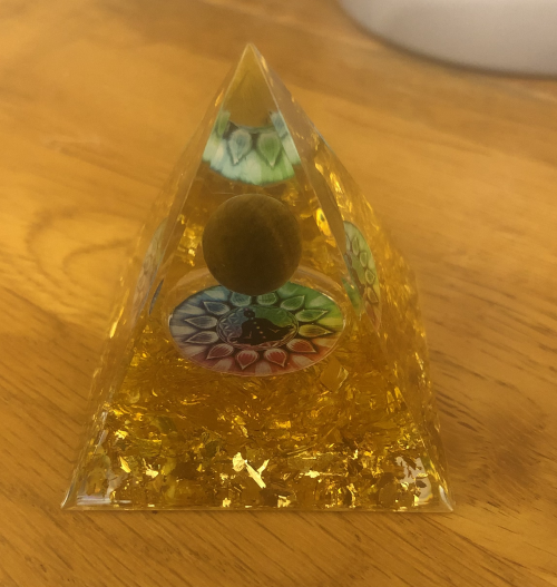 Pyramide « 7 chakras » bouddha