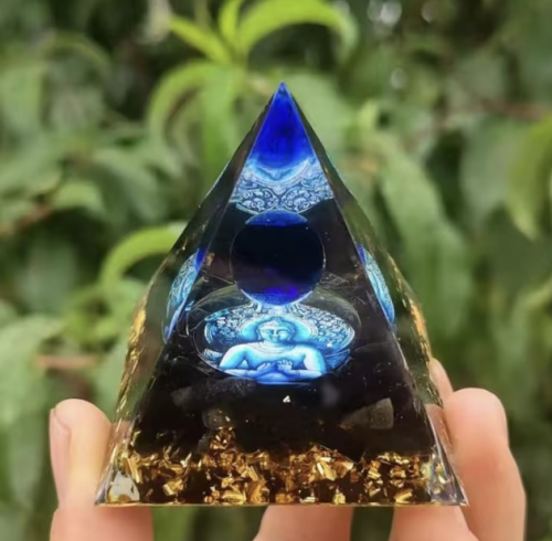 Pyramide « bouddha »