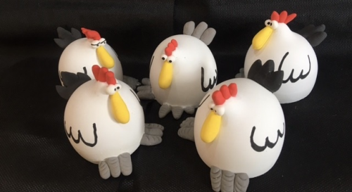 Figurines poules