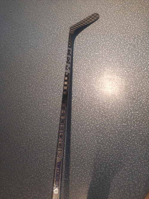 Crosse droite Flex 75 CCM Ribcor Trigger 8