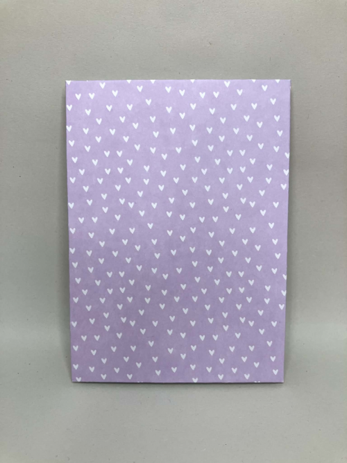 Petit cahier avec pages blanches et lignes