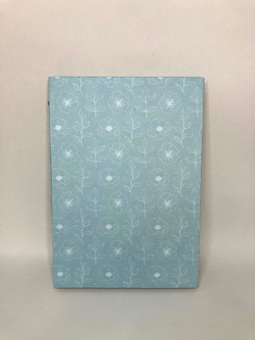 Petit cahier avec lignes