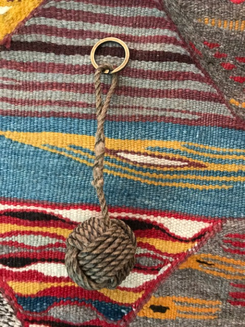 Porte-clef avec Pomme de Touline en chanvre goudronné