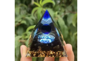 Pyramide « bouddha »