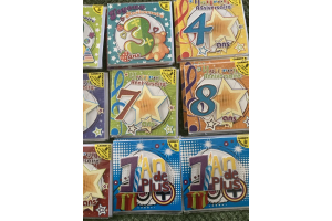 lot de 200 cartes d'anniversaire neuves et sous blisters  2