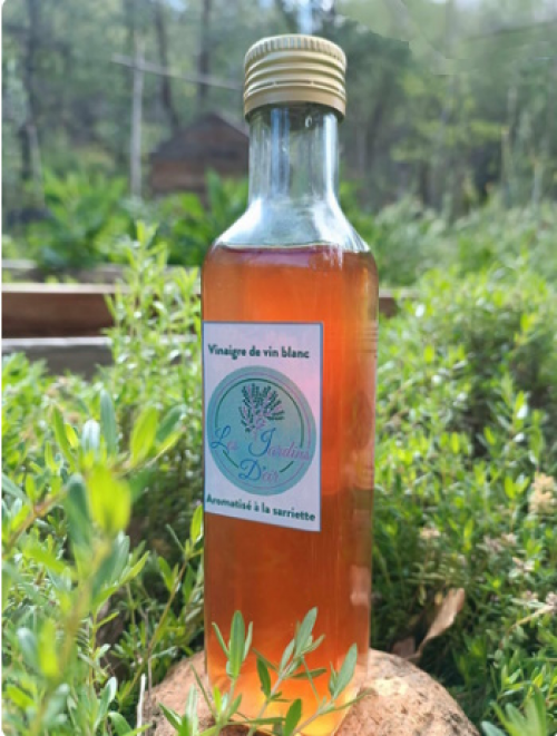 Vinaigre de vin blanc aromatisé à la sarriette